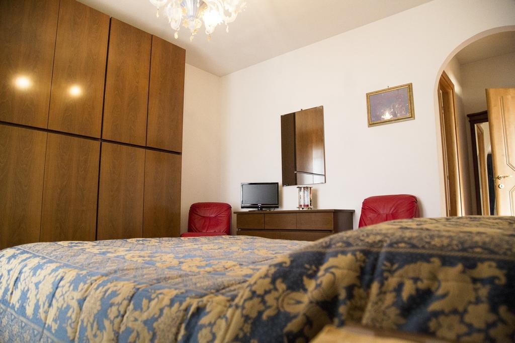 B&B Nuovo Paradiso Pescia Oda fotoğraf